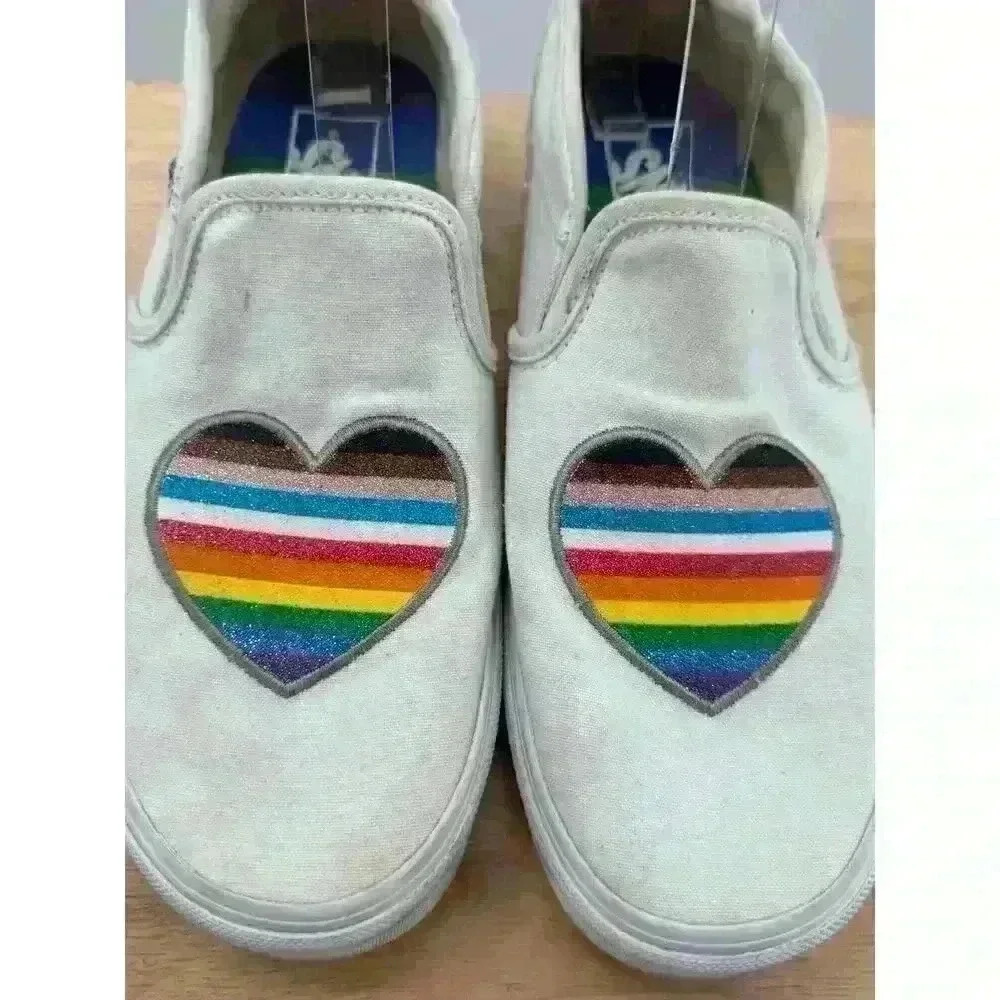 Vans Old School White Slip On Low Top Sneakers w/ Colorful Heart Women's Sz 9.5 - Picture 2 of 9